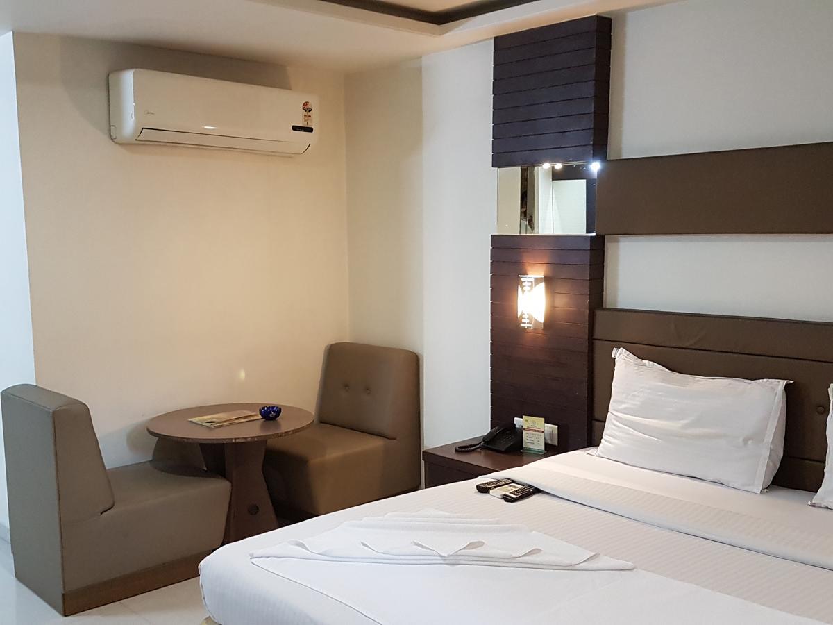 Swagath Grand Suchitra Hotel Hyderabad Exterior photo